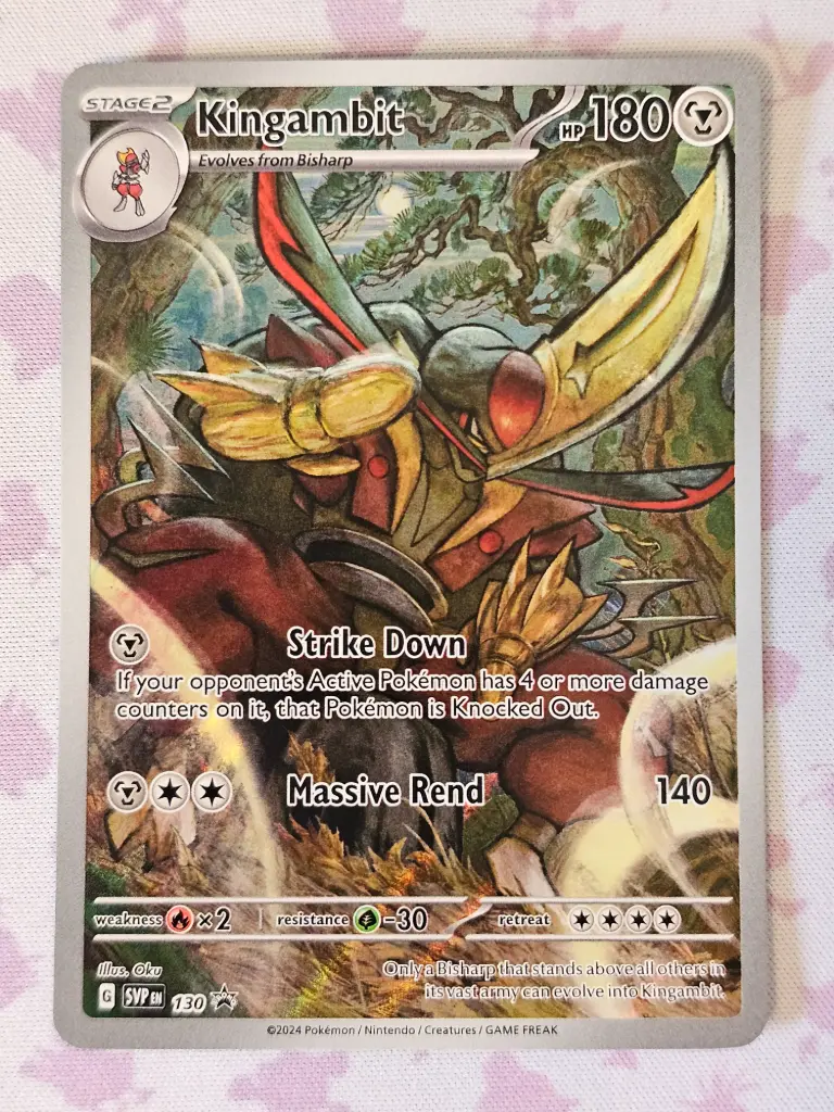 [PKMN-SVP130-LP-EN] Kingambit SVP130 - Black Star Promo Pokemon Scarlet & Violet Promo (small white spot)